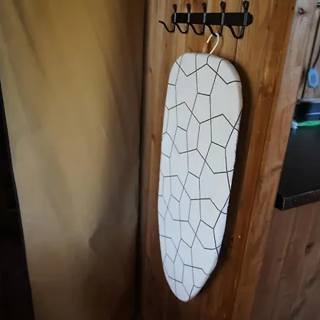 Οργανωμένο κάμπινγκ Glamping Met Bar En Prive Sanitair Voor 5 Personen Sneezy