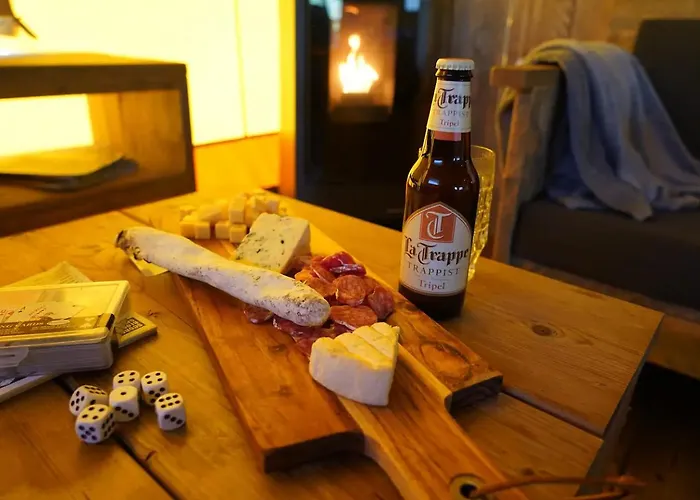 Luksusowy namiot Glamping Met Bar En Prive Sanitair Voor 5 Personen Sneezy Behelp