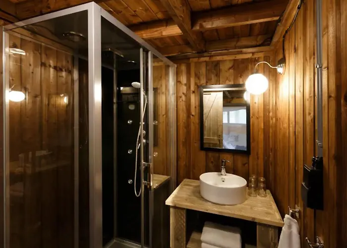 Glamping Met Bar En Prive Sanitair Voor 5 Personen Sneezy