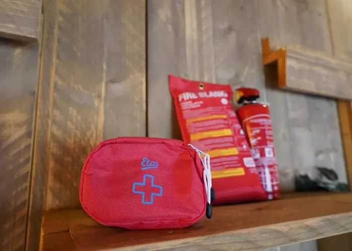 Glamping Met Bar En Prive Sanitair Voor 5 Personen Sneezy *