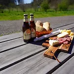 Glamping Met Bar En Prive Sanitair Voor 5 Personen Sneezy خيمة فخمة Behelp