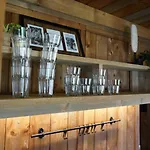 خيمة فخمة Glamping Met Bar En Prive Sanitair Voor 5 Personen Sneezy